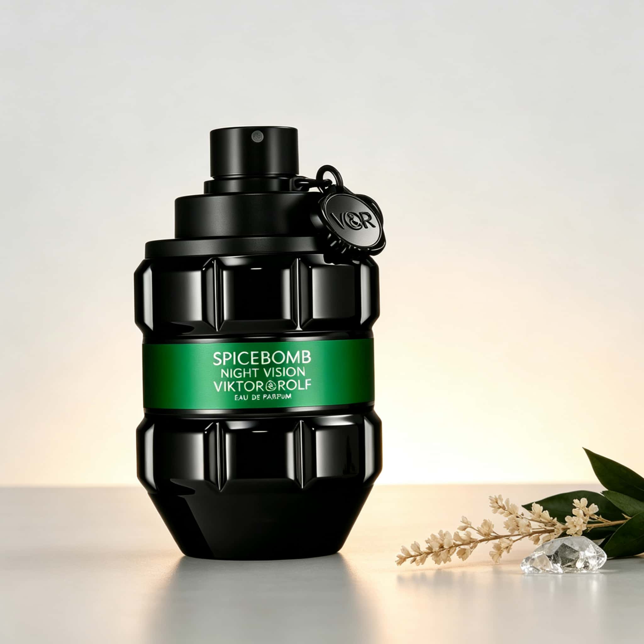빅터 앤 롤프 나이트 비전 EDP 남성용 향수, 블랙  - Men'S Fashion Perfume 리뷰 및 가격